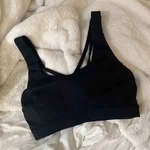 Lululemon Free to be Bra